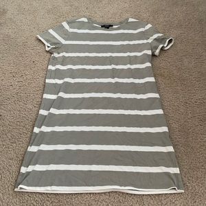 T-shirt dress
